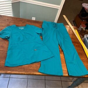 Grey’s Anatomy by Barco teal scrub set shirt size medium pants size small petite